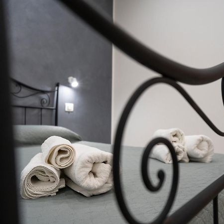 Saverio'S Apartment Тропеа Екстер'єр фото