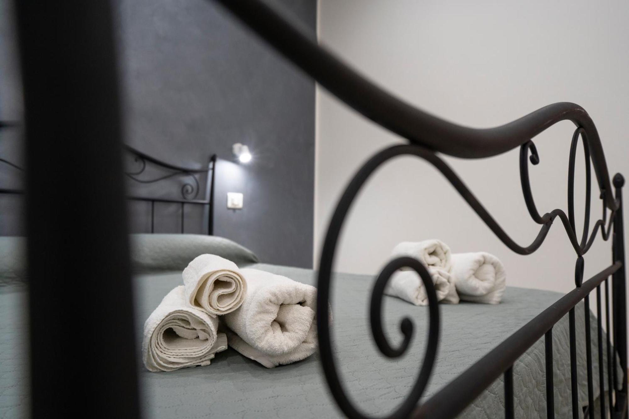 Saverio'S Apartment Тропеа Екстер'єр фото