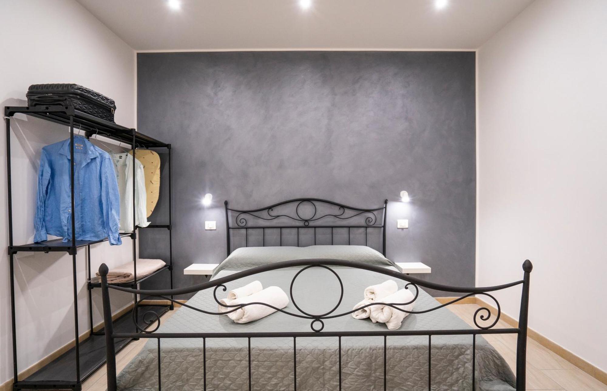Saverio'S Apartment Тропеа Екстер'єр фото